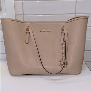 💎 Michael Kors tote bag